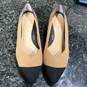Rothyβs Tan and Black Pointed Flats